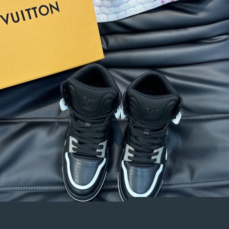 l**is V*t*n sneakers